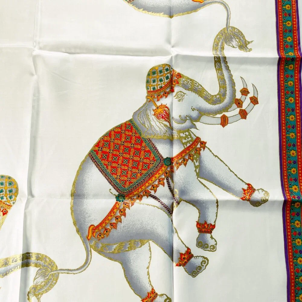Jim Thompson Thai Silk Elephant Scarf NWT Thailand Heritage Print